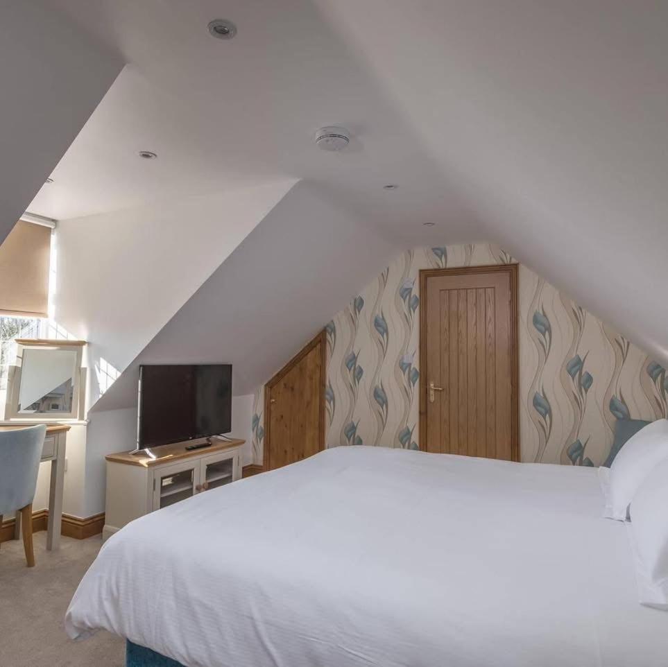 The Stanwick Hotel Bagian luar foto